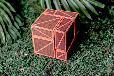 Category:Survivor Crate .